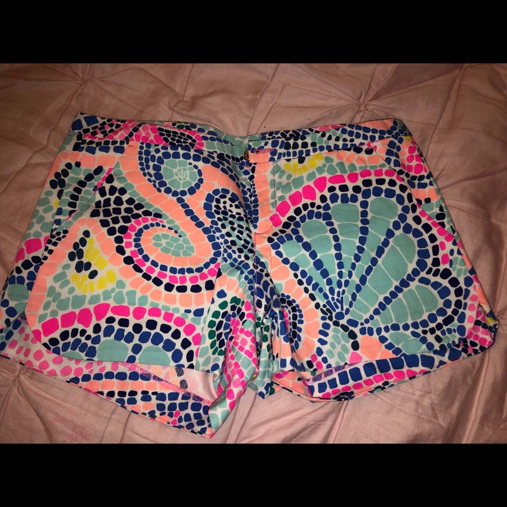 Size 2 Lilly Pulitzer shorts. In great condition